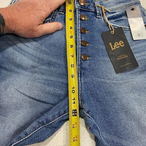 Lee Vintage Modern High Rise Flare Jeans 27x33 NWT Stretch Denim. Lot of 2 - Picture 15 of 16